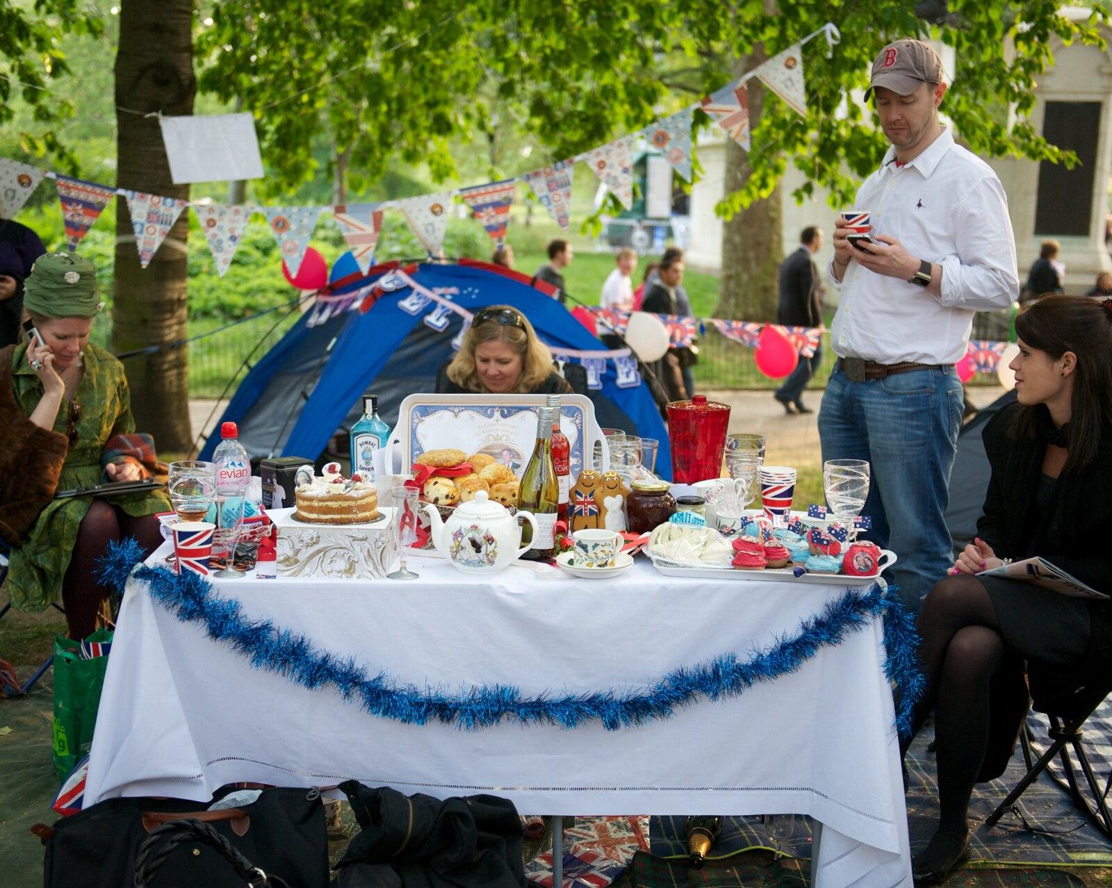 John Pannell Royal Wedding eve 2011 04 28 Royal Wedding tea party